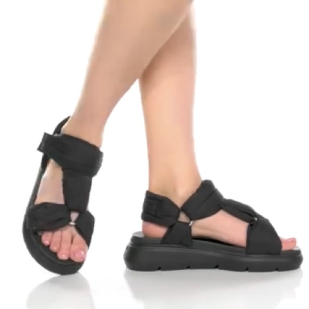 Platform sandals. Brand new.  Never used. 
Women’s US Sizes.
